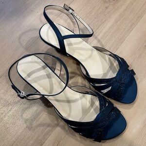 Navy Heel—Touch Ups by Benjamin Walk Size 9